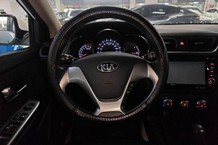 Used Kia K2 2015 Sedan 1.4L Automatic GLS Steering Wheel