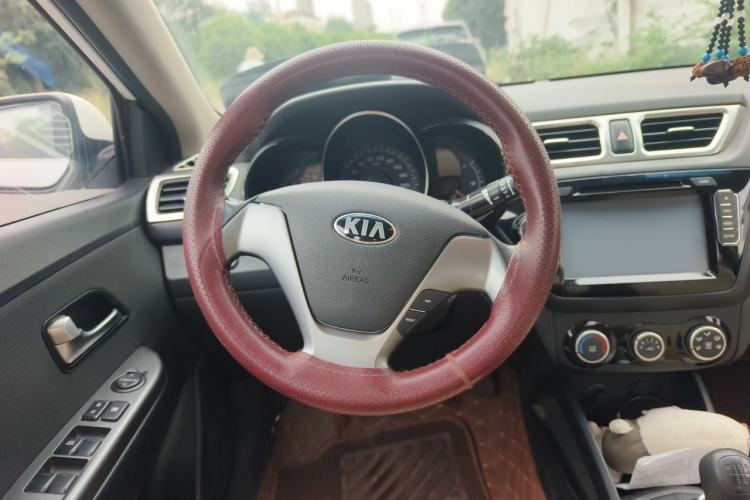 Used Kia K2 2015 Sedan 1.4L MT GLS Steering Wheel