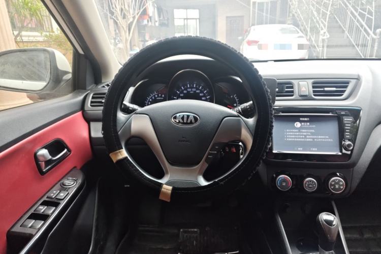 Used Kia K2 2015 Hatchback 1.4L AT GLS Cool Edition Steering Wheel