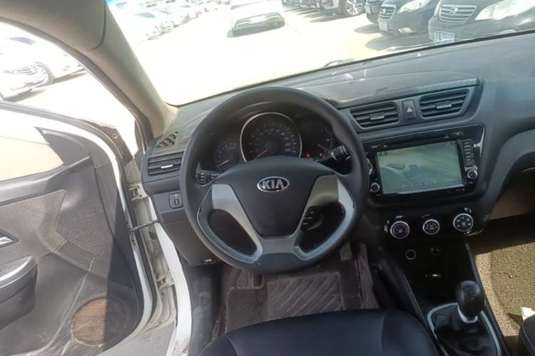 Used Kia K2 2015 Sedan 1.4L MT GLS Steering Wheel