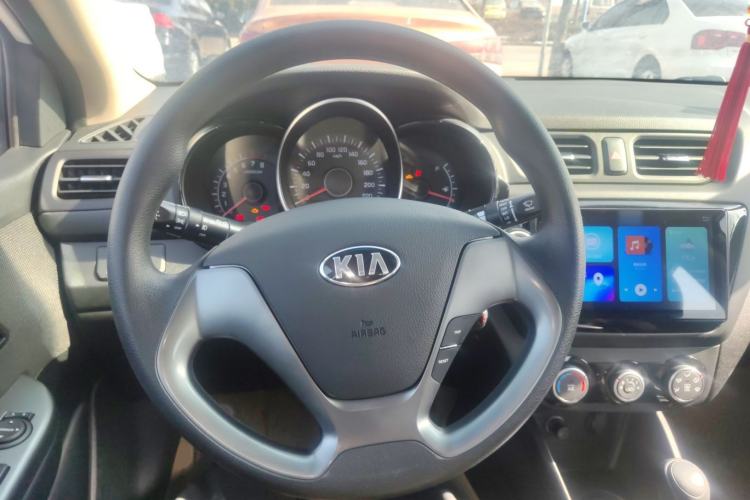 Used Kia K2 2015 Sedan 1.4L Automatic GLS Steering Wheel