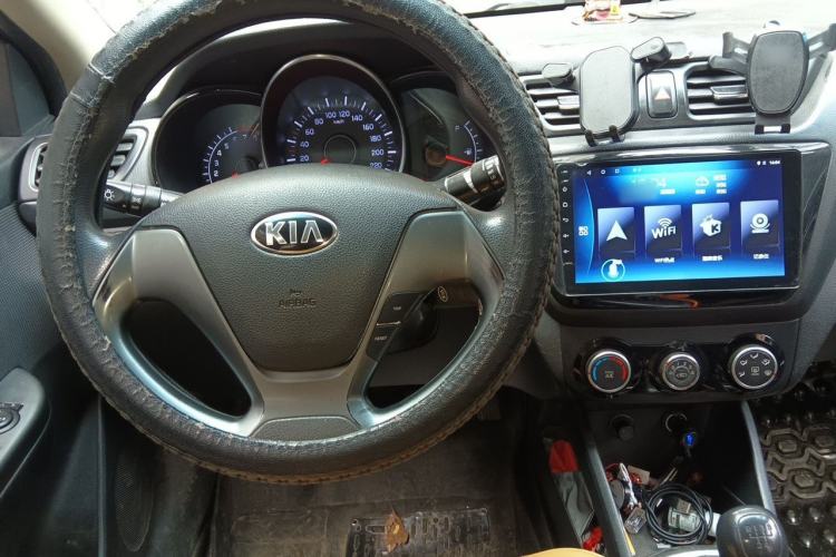 Used Kia K2 2015 Sedan 1.4L MT GLS Steering Wheel
