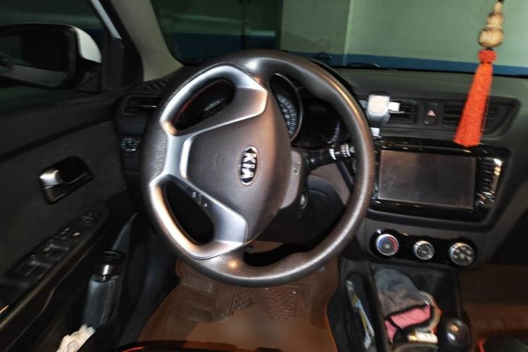 Used Kia K2 2015 Sedan 1.4L MT GLS Steering Wheel