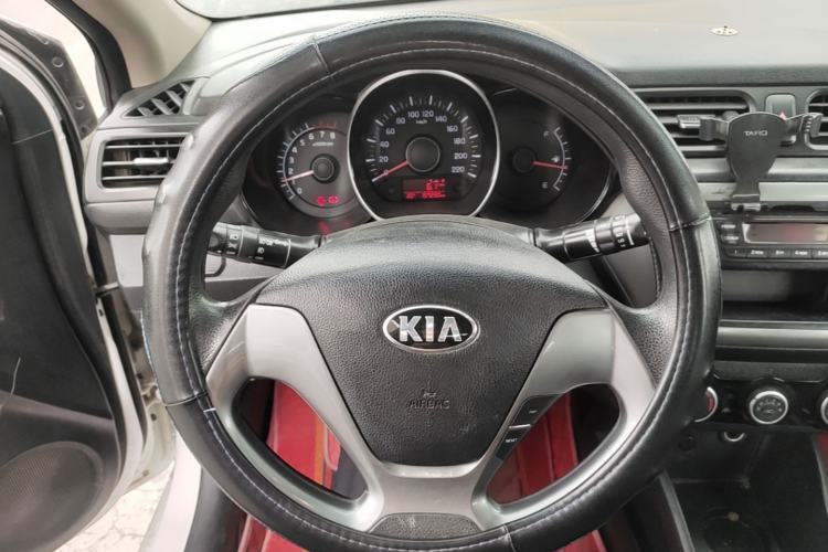 Used Kia K2 2015 Sedan 1.4L MT GLS Steering Wheel