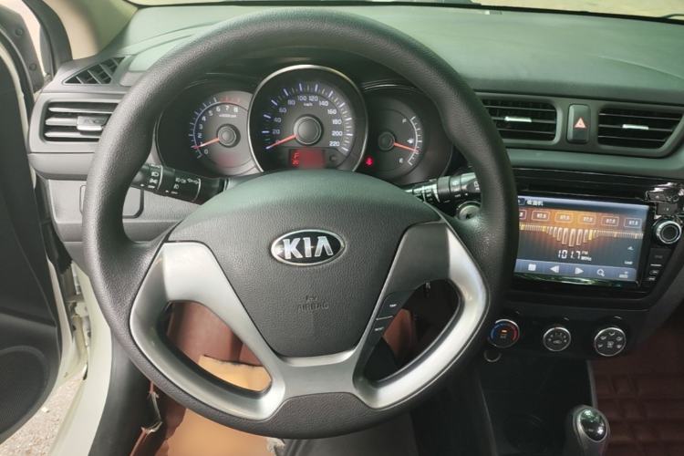 Used Kia K2 2015 Hatchback 1.4L AT GLS Cool Edition Steering Wheel