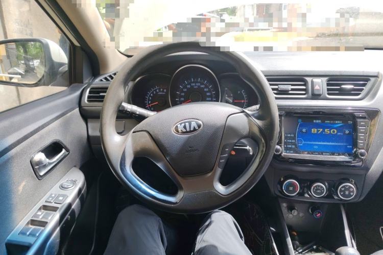 Used Kia K2 2015 Sedan 1.4L MT GLS Steering Wheel