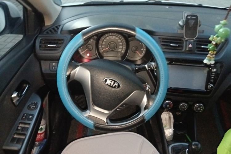 Used Kia K2 2015 Sedan 1.4L MT GLS Steering Wheel