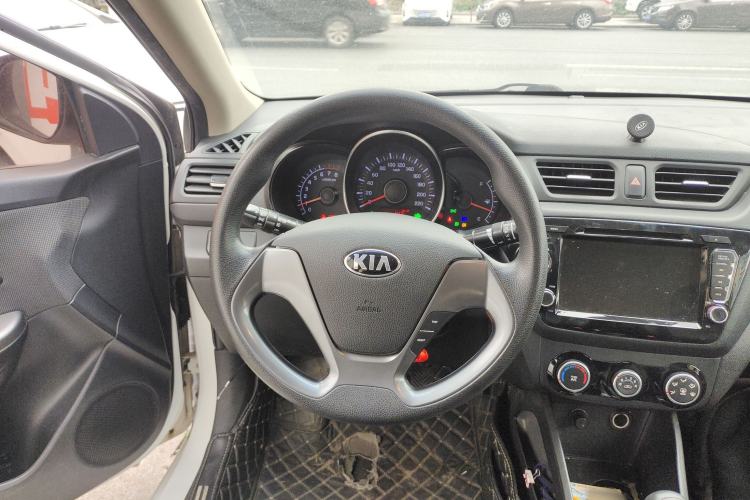 Used Kia K2 2015 Sedan 1.4L MT GLS Steering Wheel