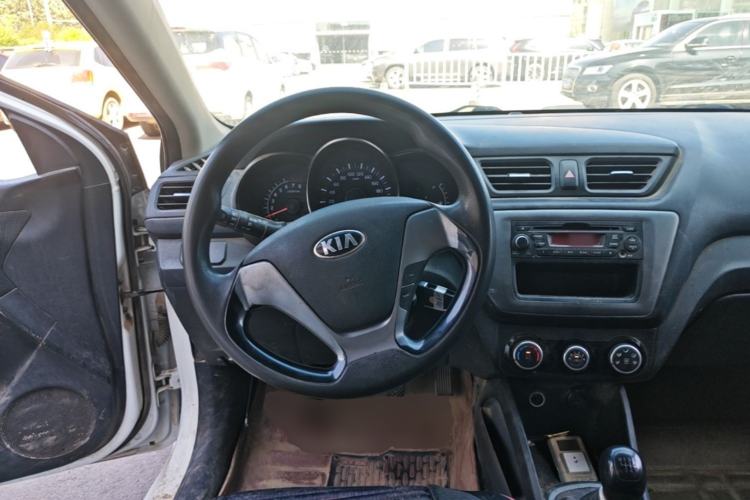 Used Kia K2 2015 Sedan 1.4L MT GLS Steering Wheel