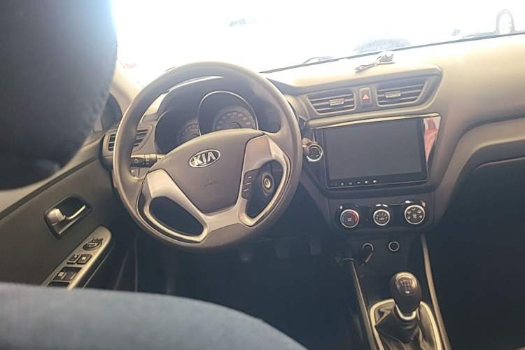 Used Kia K2 2015 Sedan 1.4L MT GLS Steering Wheel
