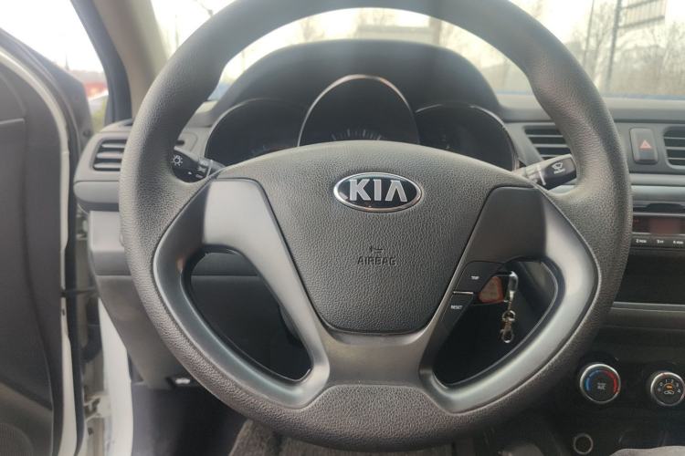 Used Kia K2 2015 Sedan 1.4L Automatic GLS Steering Wheel