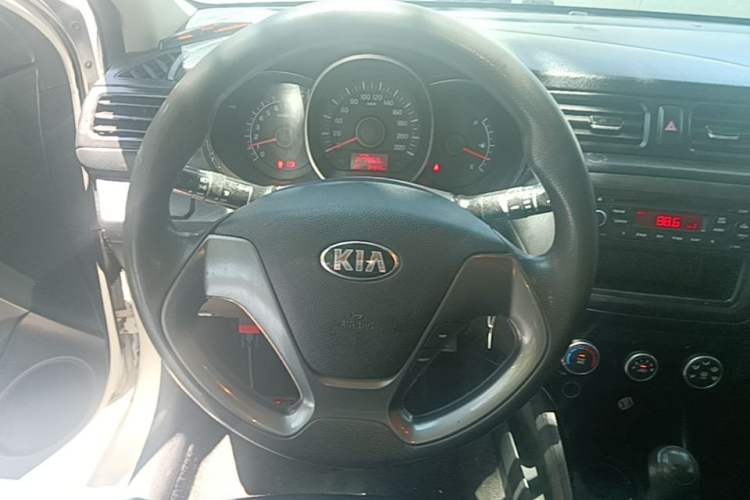 Used Kia K2 2015 Sedan 1.4L Automatic GLS Steering Wheel