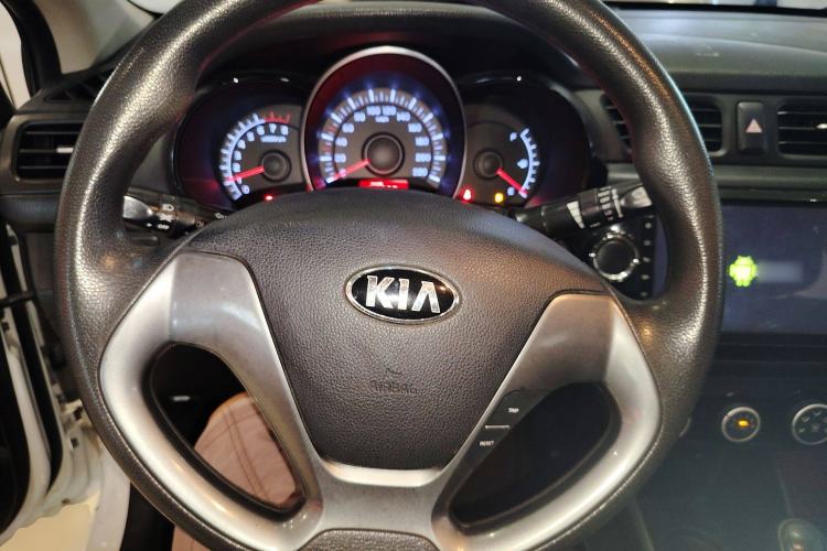 Used Kia K2 2015 Sedan 1.4L Automatic GLS Steering Wheel