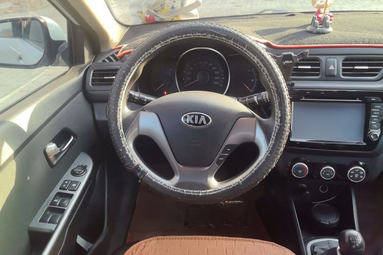 Used Kia K2 2015 Sedan 1.4L MT GLS Steering Wheel