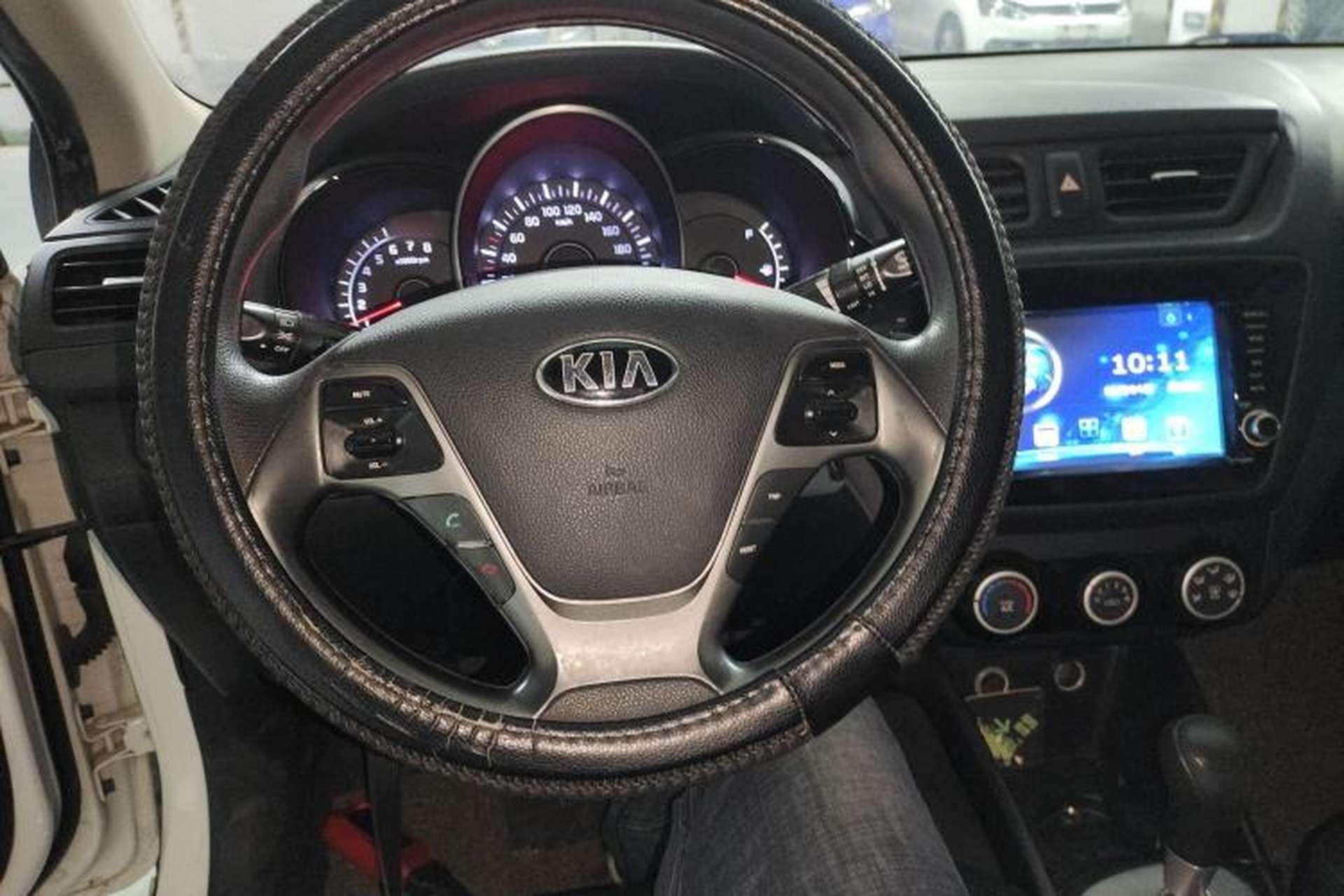 Used Kia K2 2015 Sedan 1.4L Automatic GLS Steering Wheel