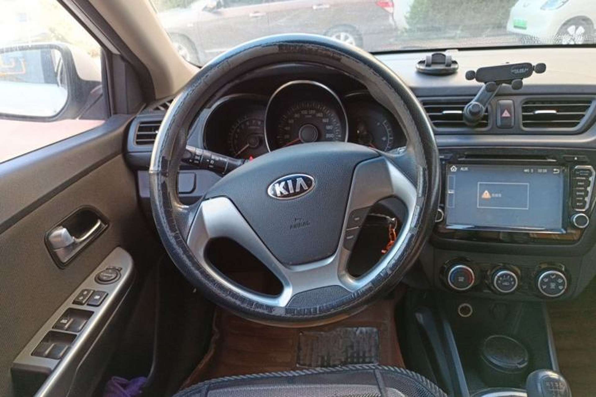 Used Kia K2 2015 Sedan 1.4L MT GLS Steering Wheel
