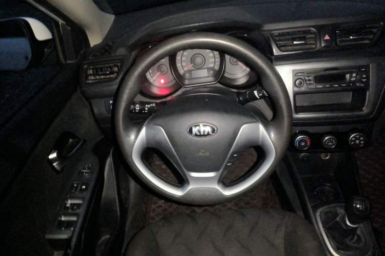 Used Kia K2 2015 Sedan 1.4L MT GLS Steering Wheel