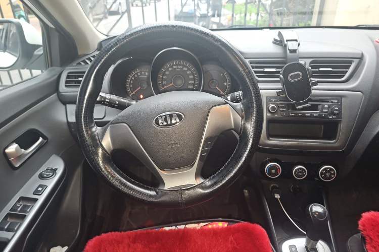 Used Kia K2 2015 Sedan 1.4L Automatic GLS Steering Wheel