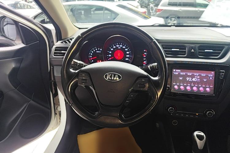 Used Kia K2 2015 Sedan 1.6L Automatic Transmission Premium Steering Wheel