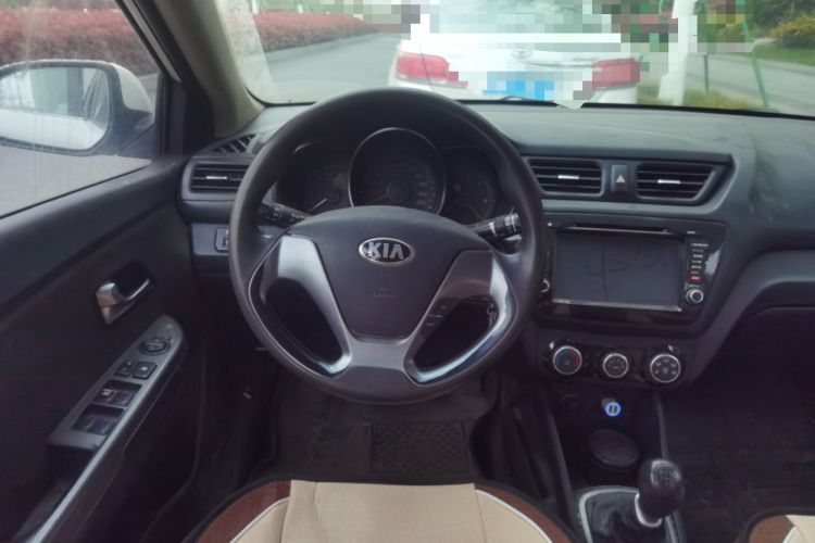Used Kia K2 2015 Sedan 1.4L MT GLS Steering Wheel