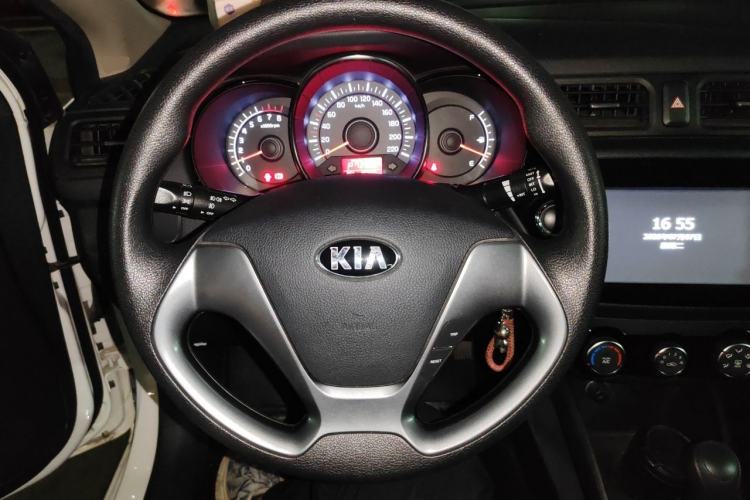 Used Kia K2 2015 Sedan 1.4L Automatic GLS Steering Wheel