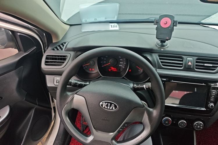 Used Kia K2 2015 Sedan 1.4L MT GLS Steering Wheel