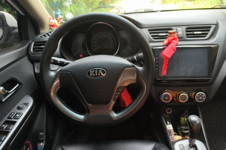 Used Kia K2 2015 Sedan 1.4L Automatic GLS Steering Wheel