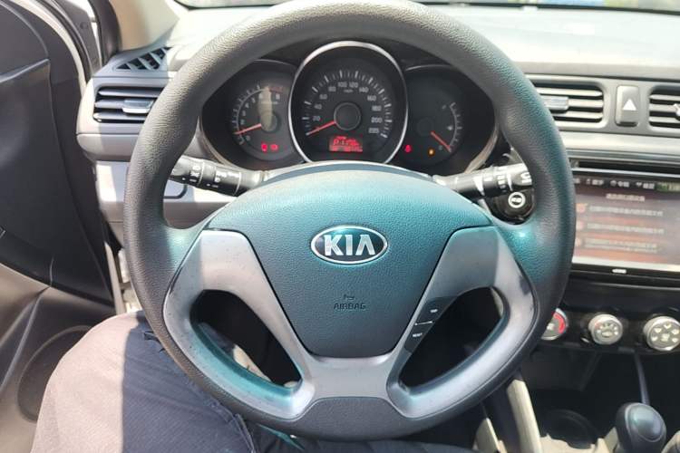 Used Kia K2 2015 Sedan 1.4L Automatic GLS Steering Wheel