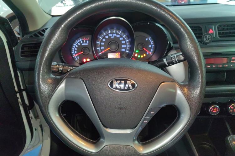 Used Kia K2 2015 Sedan 1.4L Automatic GLS Steering Wheel