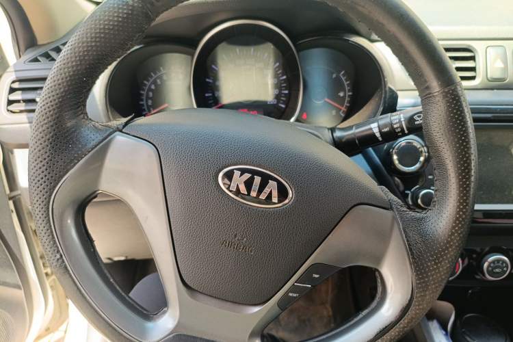 Used Kia K2 2015 Sedan 1.4L Manual Transmission GL Steering Wheel