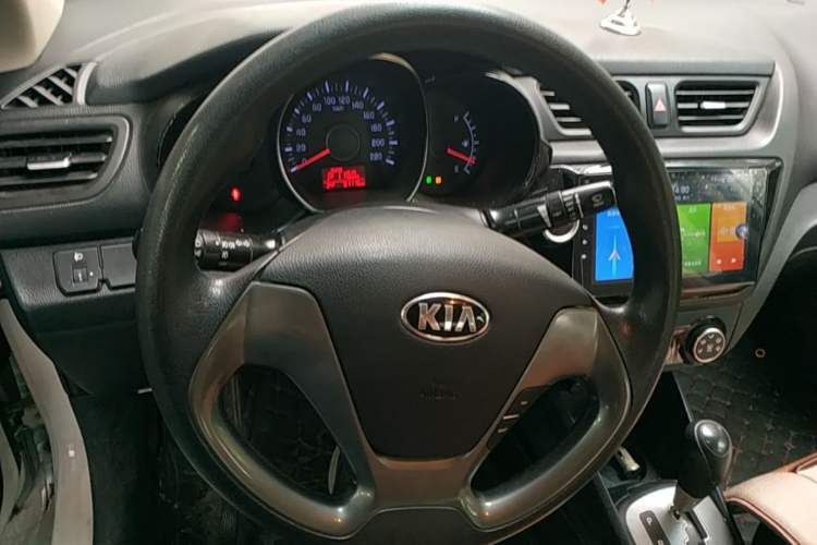 Used Kia K2 2015 Sedan 1.4L Automatic GLS Steering Wheel