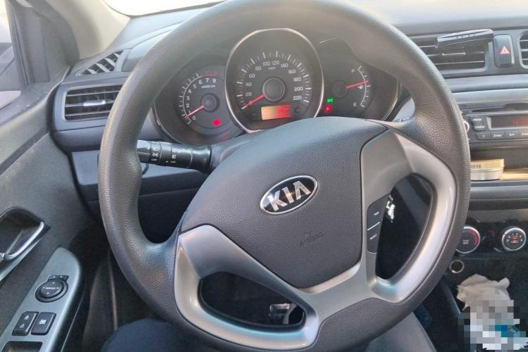 Used Kia K2 2015 Sedan 1.4L Automatic GLS Steering Wheel