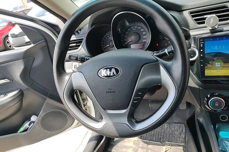 Used Kia K2 2015 Sedan 1.4L Automatic GLS Steering Wheel