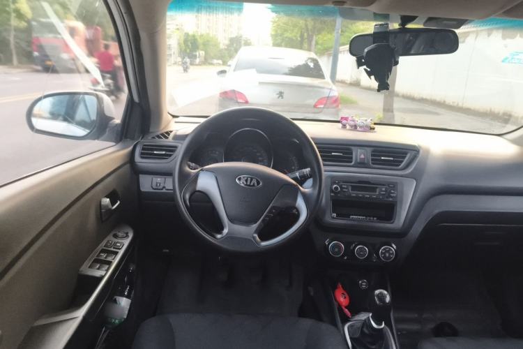 Used Kia K2 2015 Sedan 1.4L MT GLS Steering Wheel