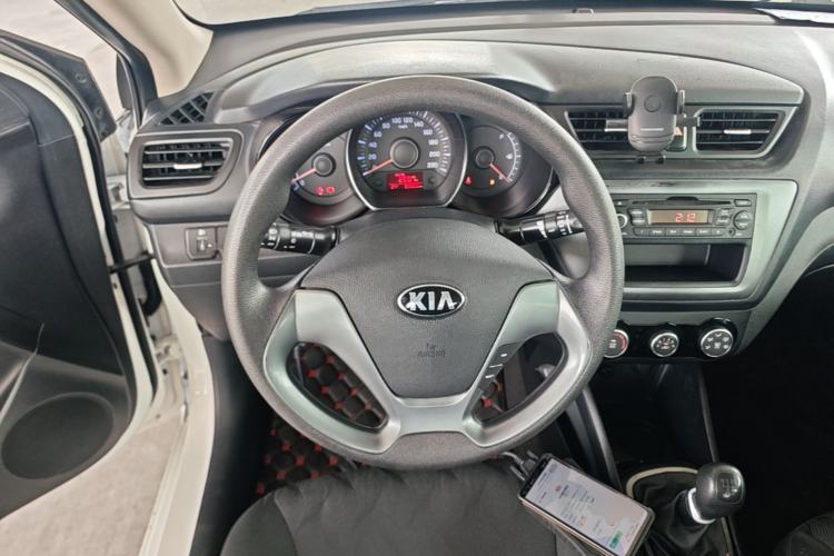 Used Kia K2 2015 Sedan 1.4L MT GLS Steering Wheel