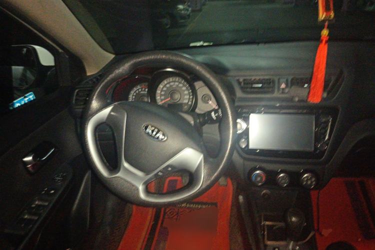 Used Kia K2 2015 Sedan 1.4L Automatic GLS Steering Wheel