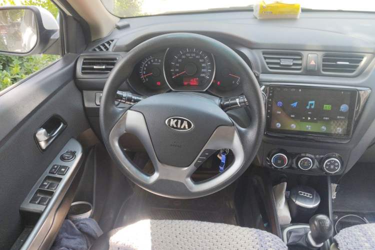 Used Kia K2 2015 Sedan 1.4L MT GLS Steering Wheel