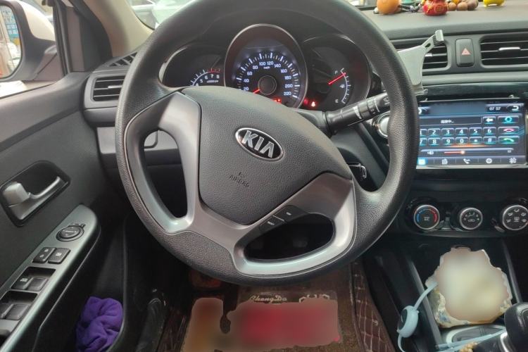Used Kia K2 2015 Sedan 1.4L MT GLS Steering Wheel