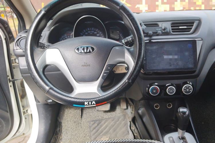 Used Kia K2 2015 Sedan 1.4L Automatic GLS Steering Wheel