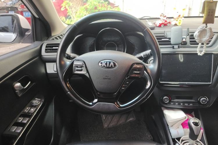 Used Kia K2 2015 Sedan 1.6L Automatic Transmission Premium Steering Wheel