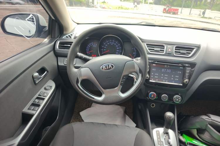 Used Kia K2 2015 Sedan 1.4L Automatic GLS Steering Wheel