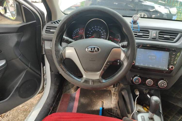 Used Kia K2 2015 Sedan 1.4L Automatic GLS Steering Wheel