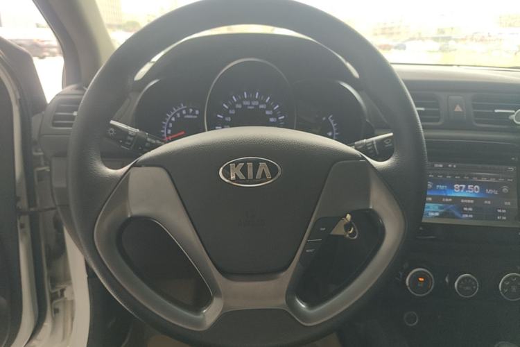 Used Kia K2 2015 Sedan 1.4L Automatic GLS Steering Wheel