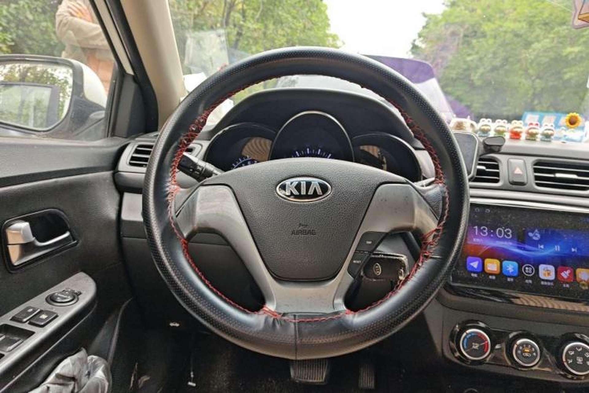 Used Kia K2 2015 Sedan 1.4L Automatic GLS Steering Wheel