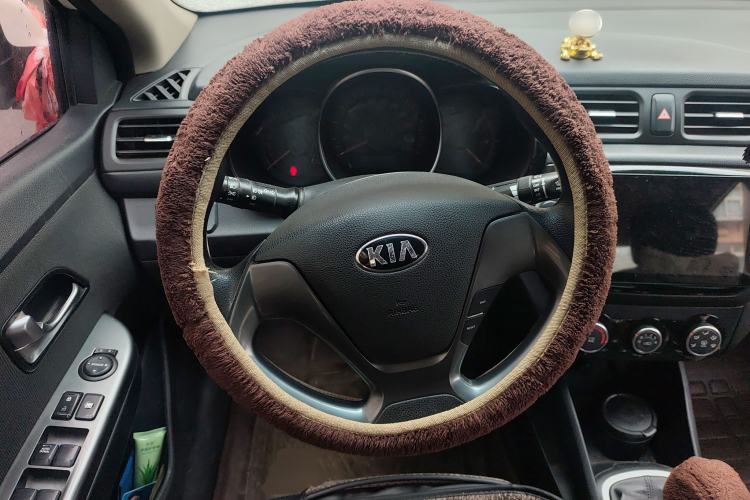 Used Kia K2 2015 Sedan 1.4L MT GLS Steering Wheel