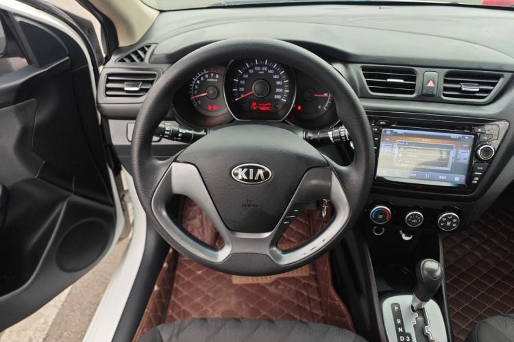 Used Kia K2 2015 Sedan 1.4L Automatic GLS Steering Wheel