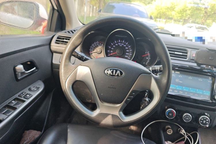 Used Kia K2 2015 Sedan 1.4L MT TOP Steering Wheel