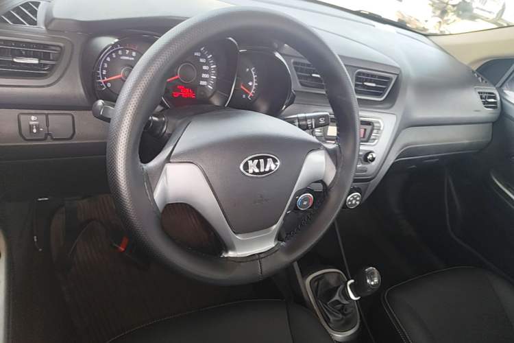Used Kia K2 2015 Sedan 1.4L MT GLS Steering Wheel