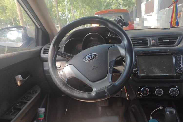 Used Kia K2 2015 Sedan 1.4L Automatic GLS Steering Wheel