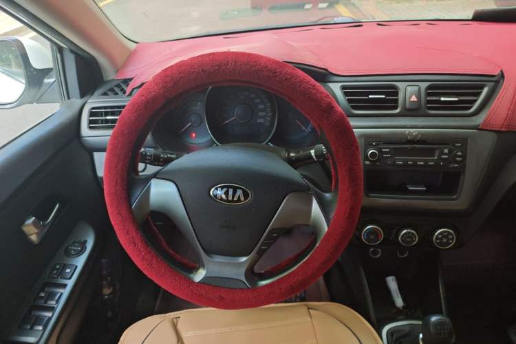 Used Kia K2 2015 Sedan 1.4L MT GLS Steering Wheel